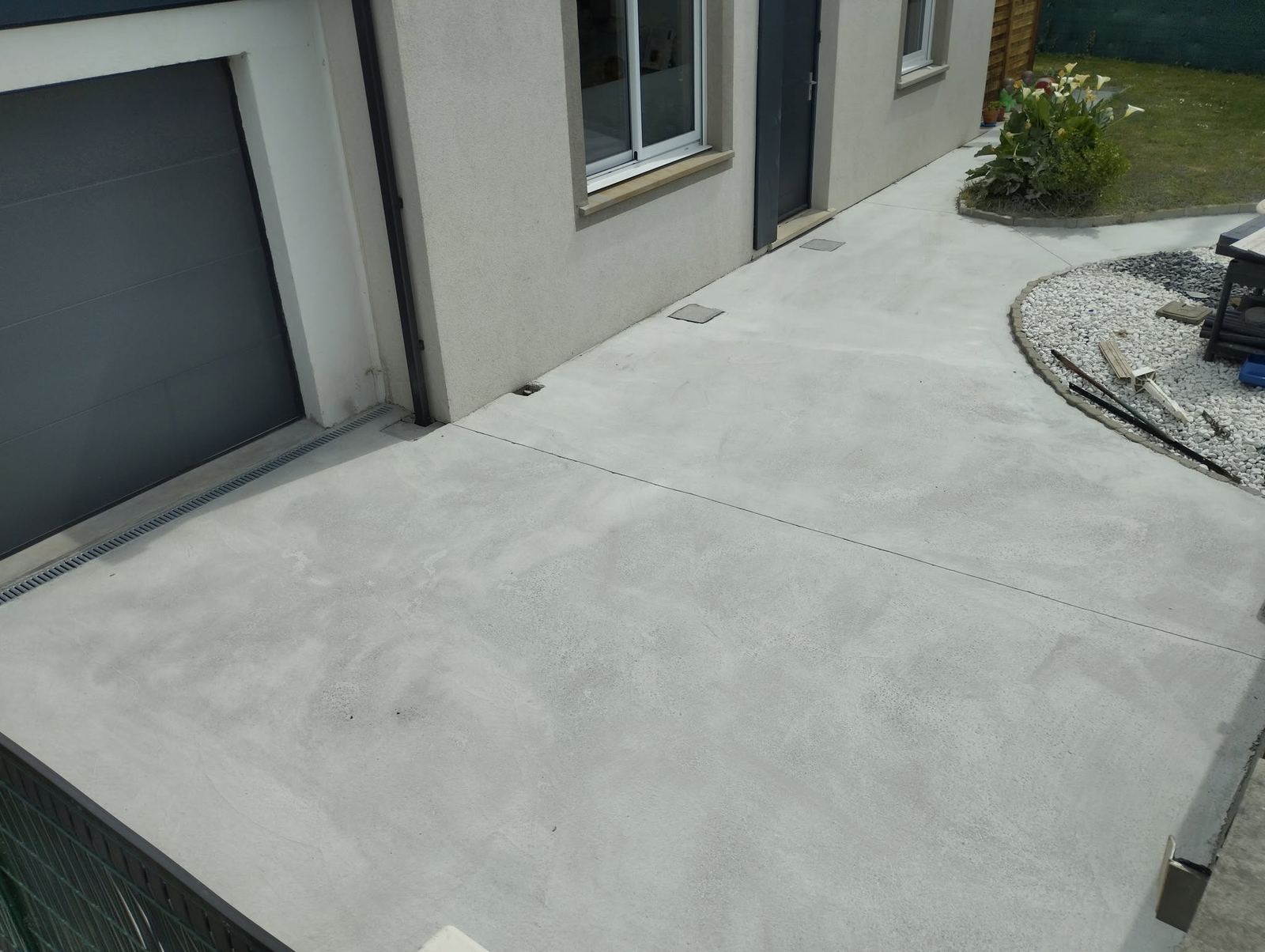 Terrasse beton lisse